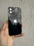 IPhone 12 - използван, леко счупен