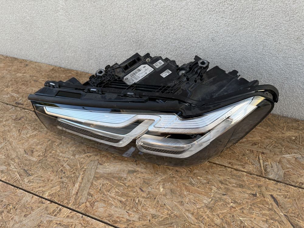 Far stanga BMW Seria5 G30 G31 LCI Facelift Full LED Adaptiv Original
