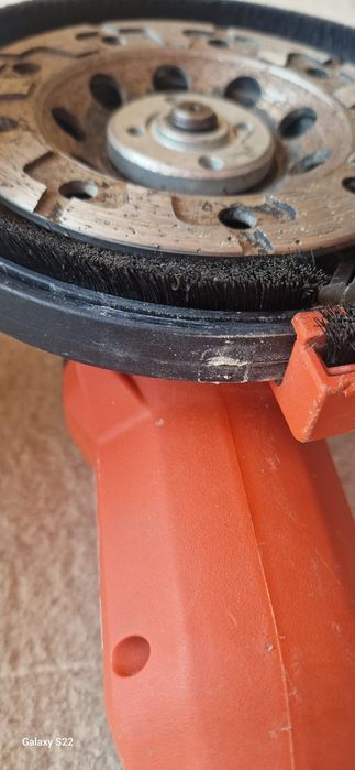 Hilti șlefuitor pentru beton pe acumulator
