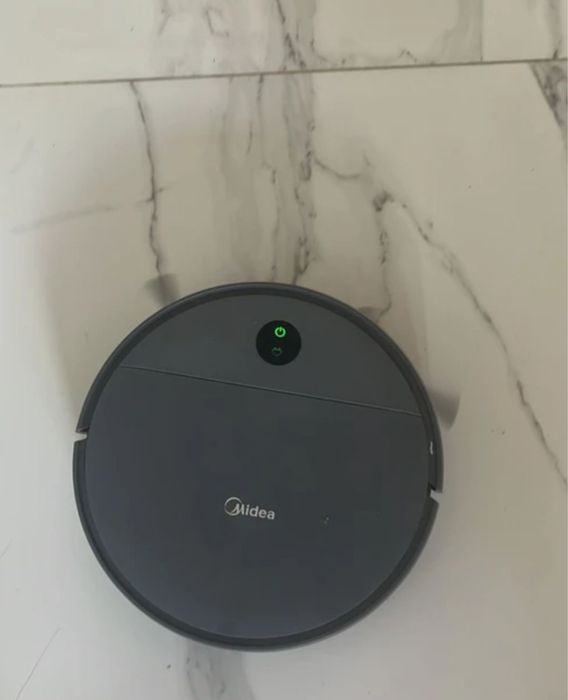 Продам робот пылесос