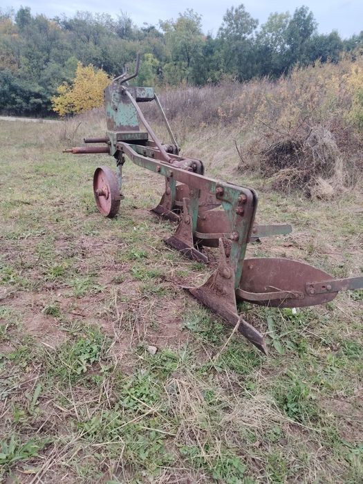 Vand plug dupa tractor