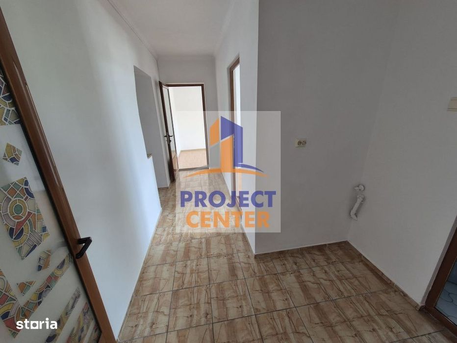 Apartament 4 camere Negru Voda, etaj 3, centrala termica