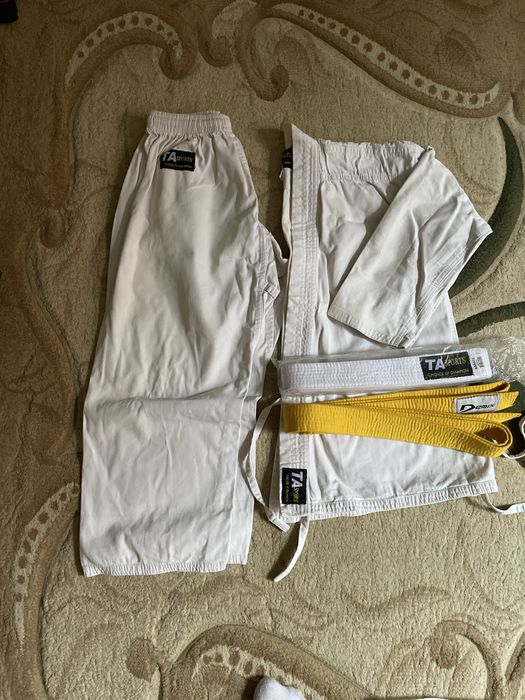 Продам Детское Кимоно