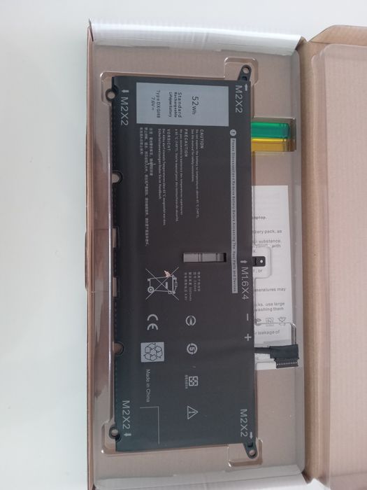 Продавам батерия Dell DXGH8 за XPS 13 9370, 9380, 7390,