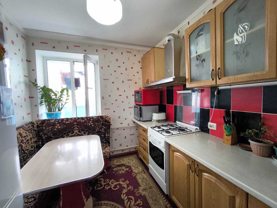 Продам 2комн кв в районе универа Жубанова