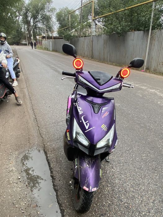 Продам мопед м8 про