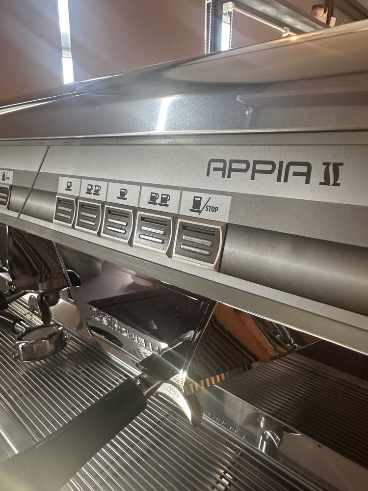 Espressor Nuova Simonelli APPIA II