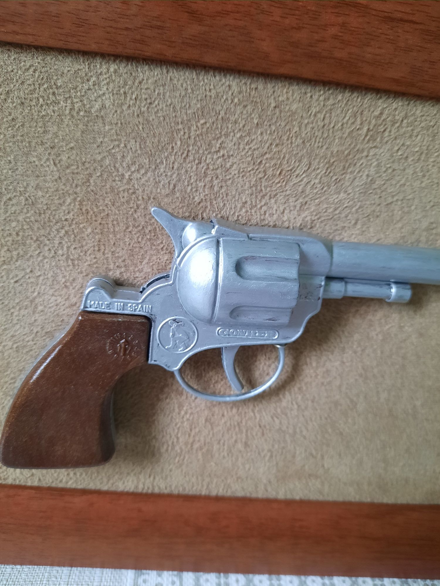 Panoplie ( pistol cu capse Gonher)