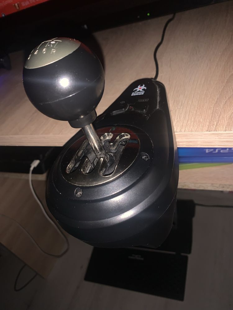 Vand volan Myria MG7410