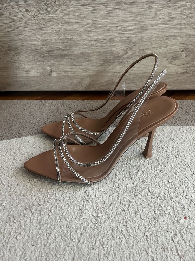 Зара елегантни обувки с камъчета на ток/ Zara shoes