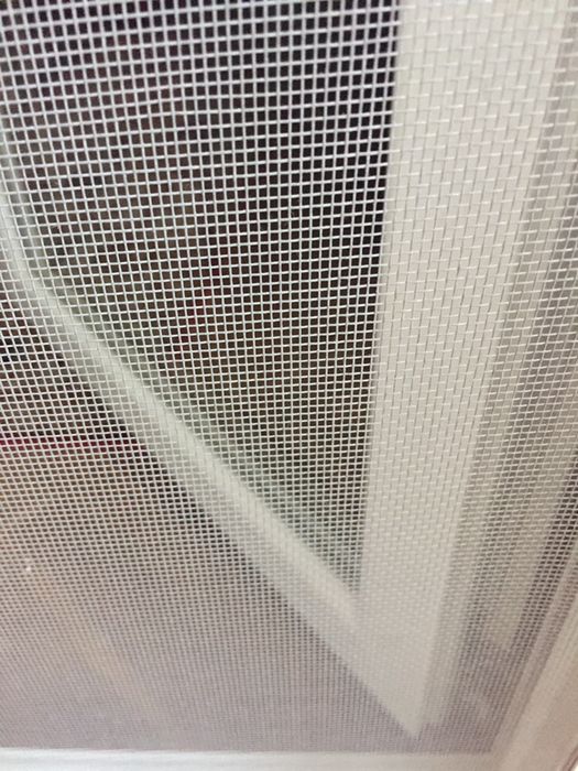 Комарници за врата и прозорец готови за монтаж.