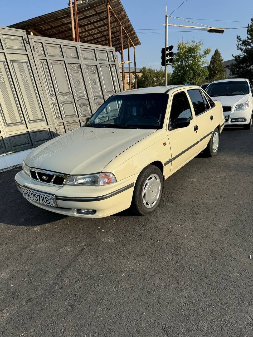 Срочна сотилади Нехиа 1 донс