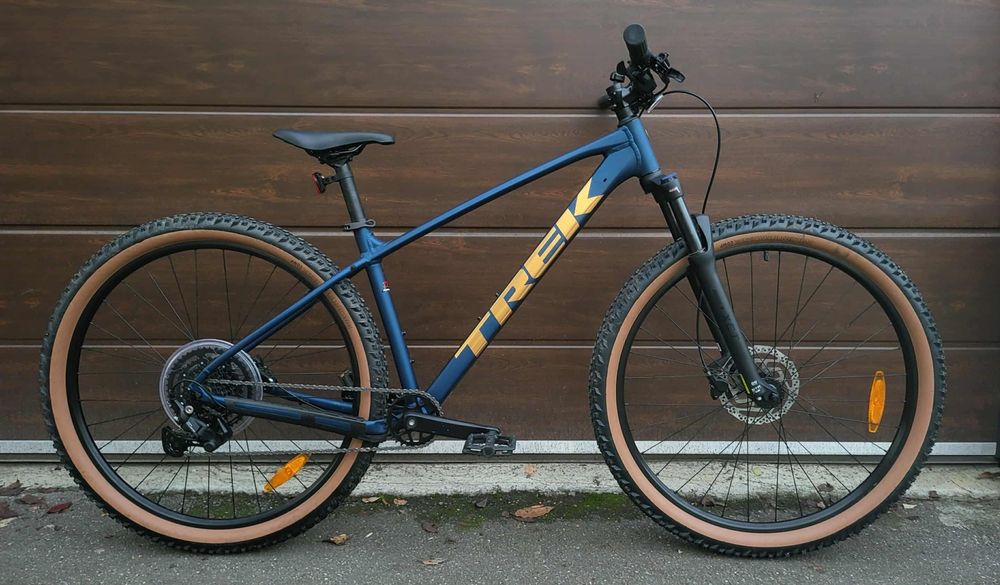 Vând mtb trek mariln