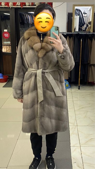 Шуба норковая воротник соболь