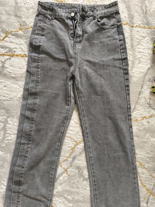 Продам женскую одежду