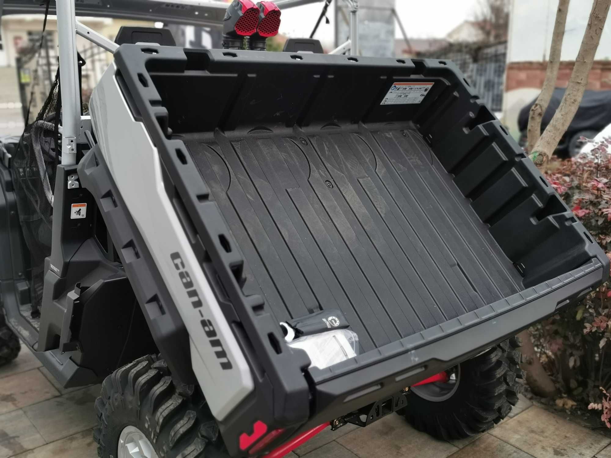 UTV Can-Am Traxter XMR HD10 2024