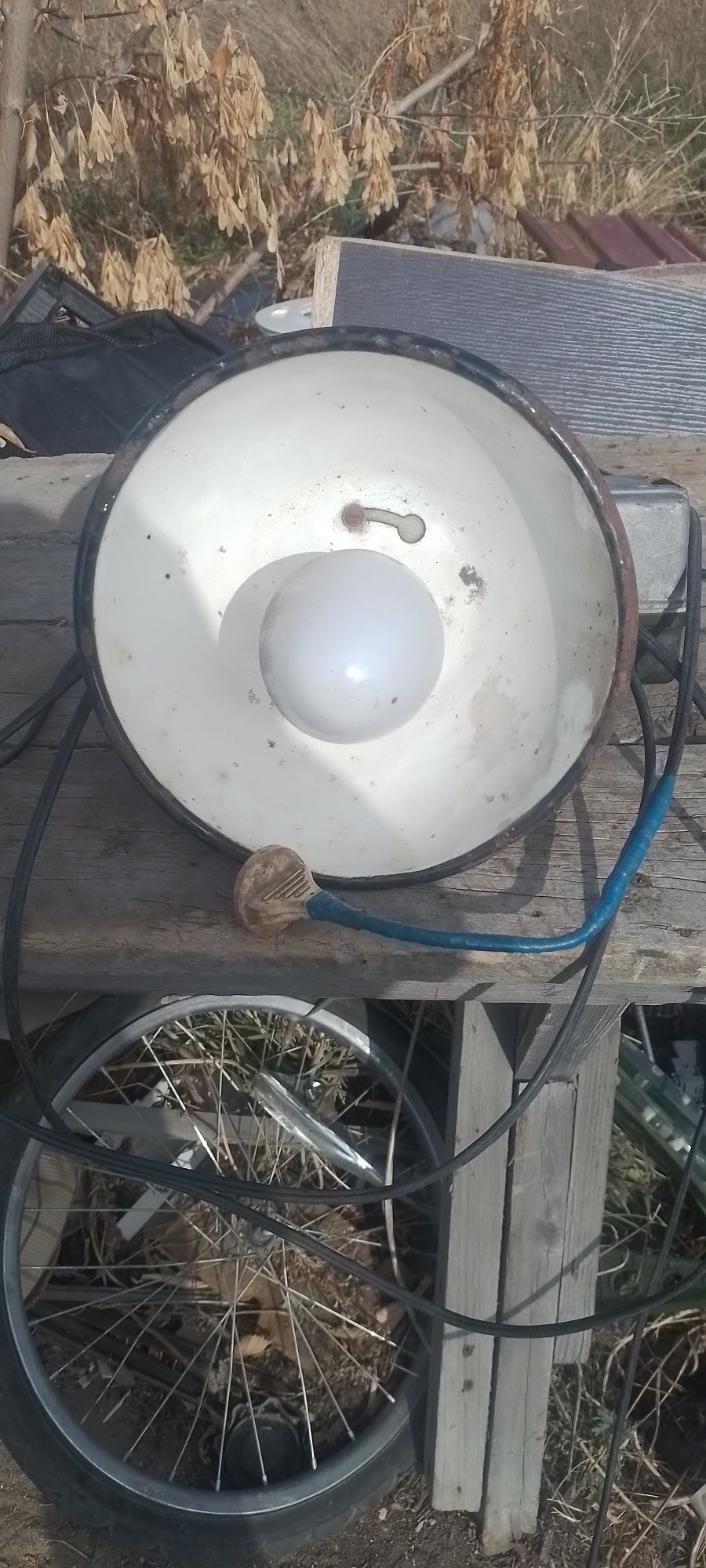 Продам фонарь уличный