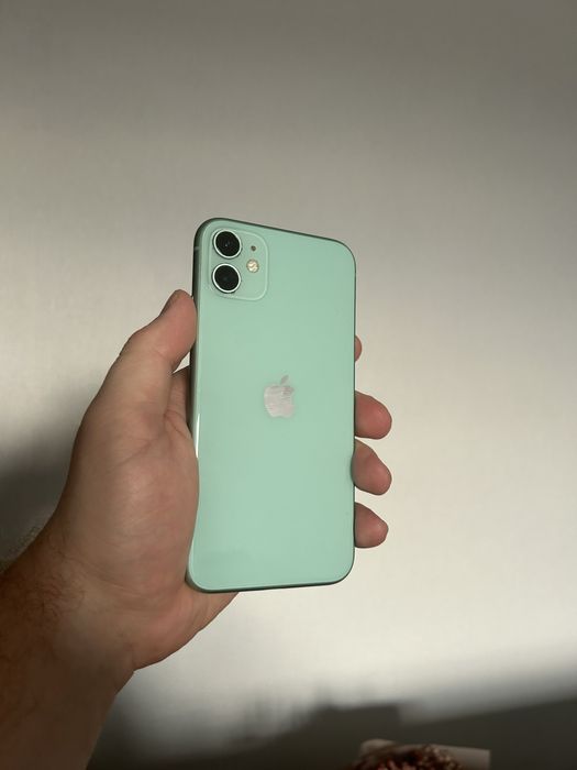 Iphone 11 б/у в нормальном состоянии
