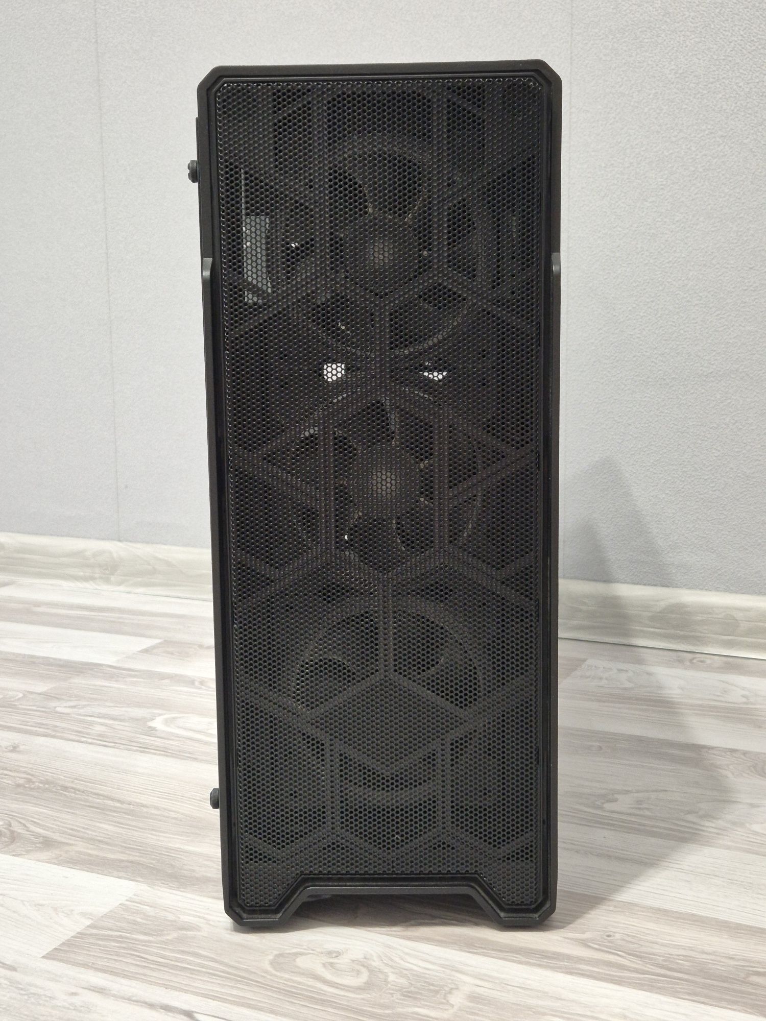 Геймърски компютър Ryzen 5 3600, Nvidia 1070ti 8GB