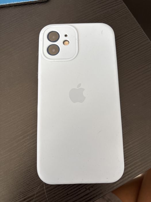 Iphon 12 в отличном состоянии