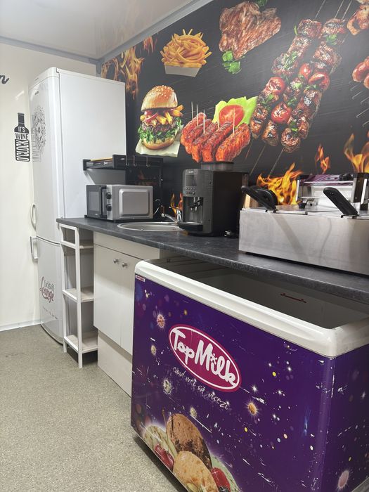 Rulota comerciala fast food