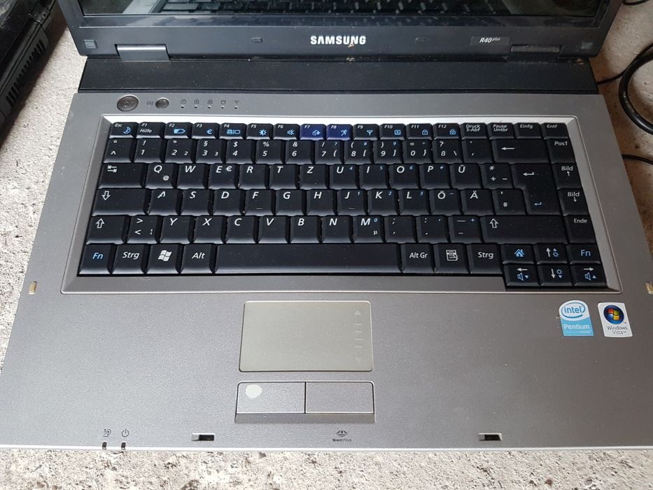 Лаптоп samsung R40 Plus