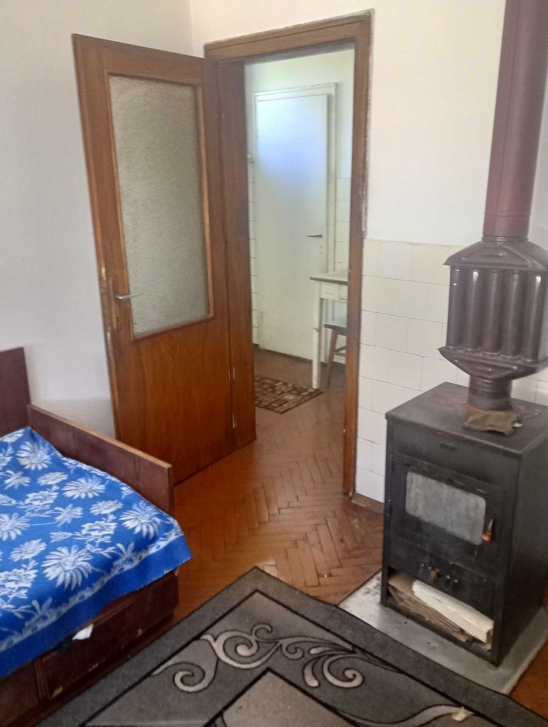 Продава се Четиристаен апартамент в Попово - 108 кв.м за 709 €/кв.м - Снимка #2