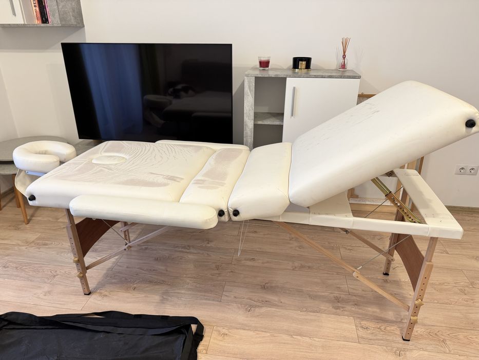Vând pat de masaj pliabil profesional, alb
