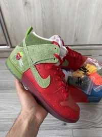 Nike Dunk Strawberry