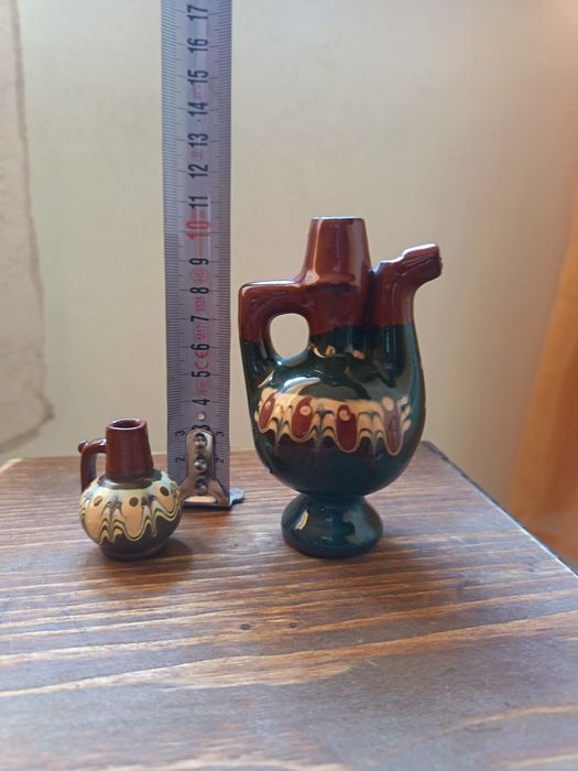 Стари малки стомнички