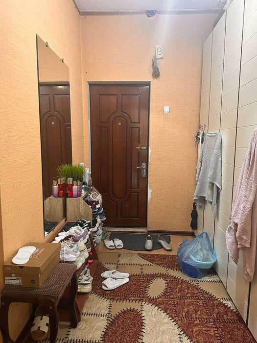 ПРОДАЖА: 2/1/5 на массиве Ахмад Югнакий, средний ремонт