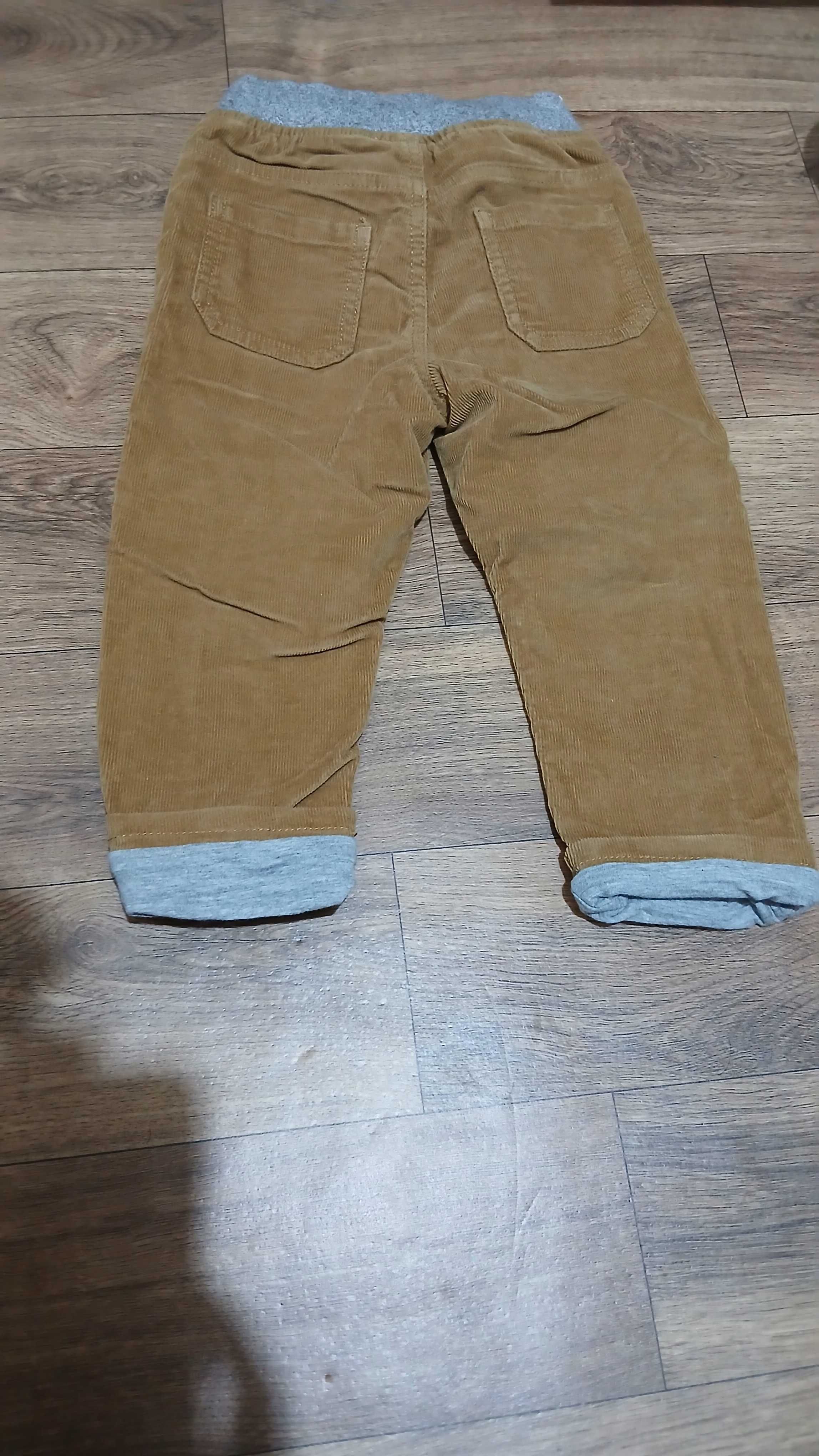 Нови панталони на Zara
