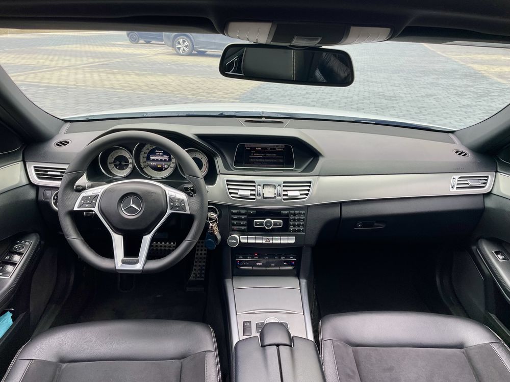 Mercedes Benz E220 W212 AMG