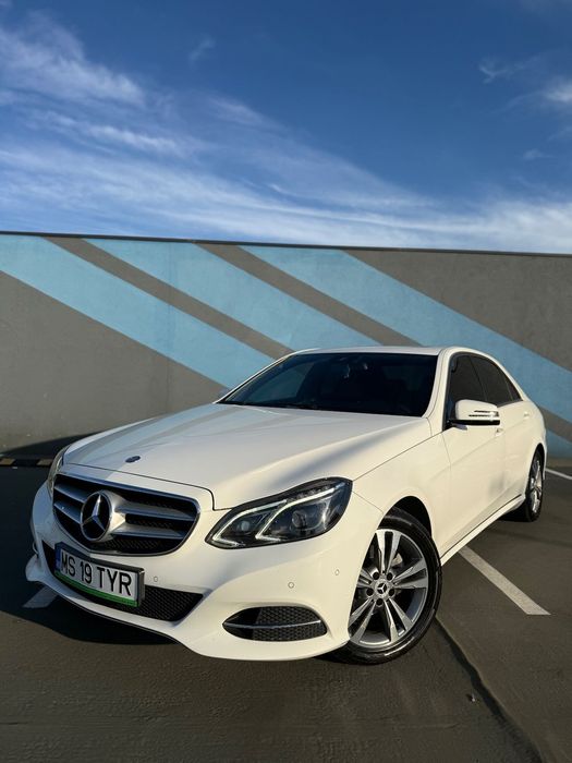 Mercedes-Benz E Mercedes E-class~2.2 Diesel~Automat~Cash~Rate~Buy-back~Garantie