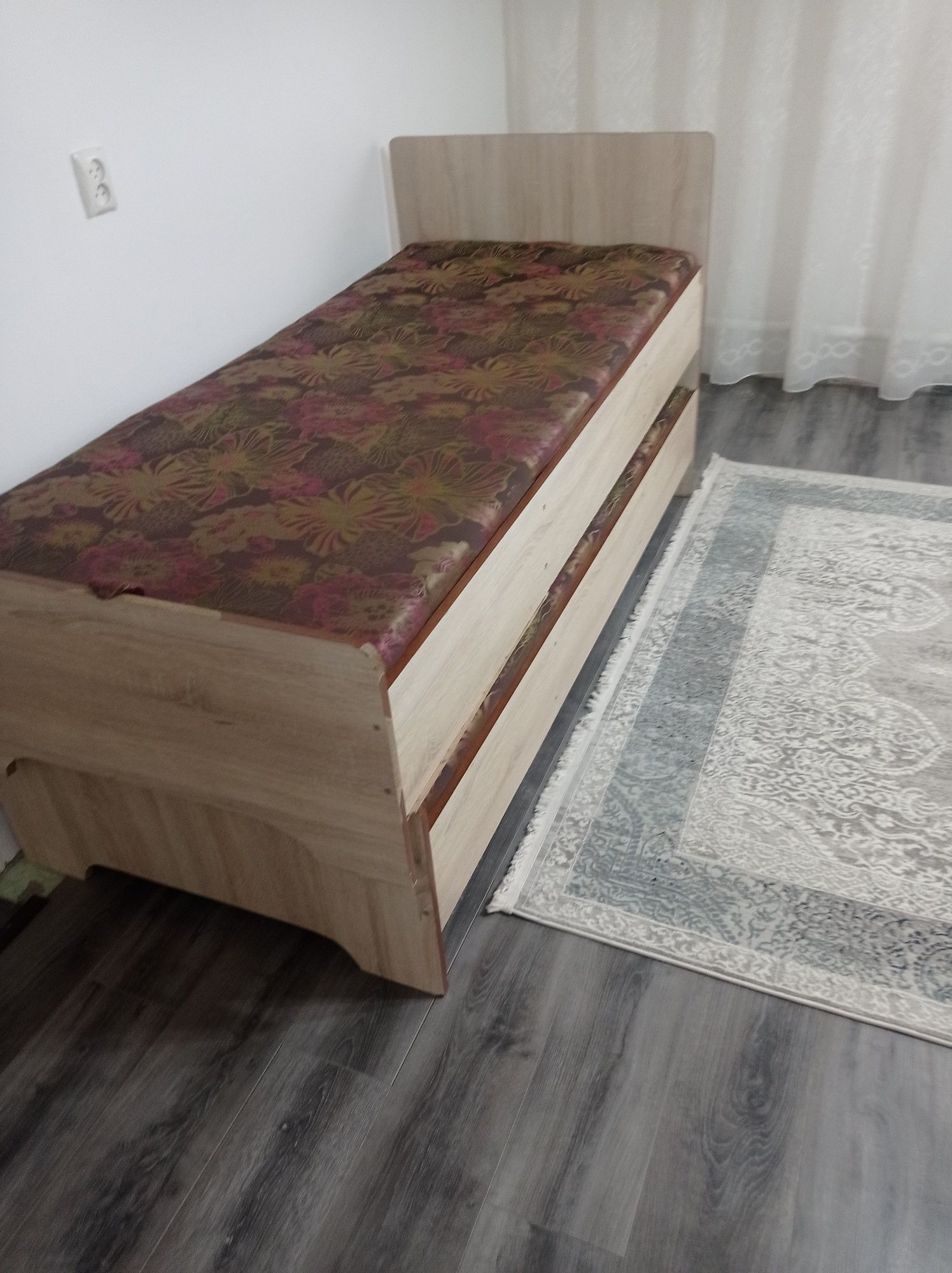 Кровать подрастковые.