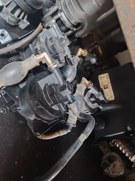 Carcasa filtru motorina senzor Citroen C5 100lei