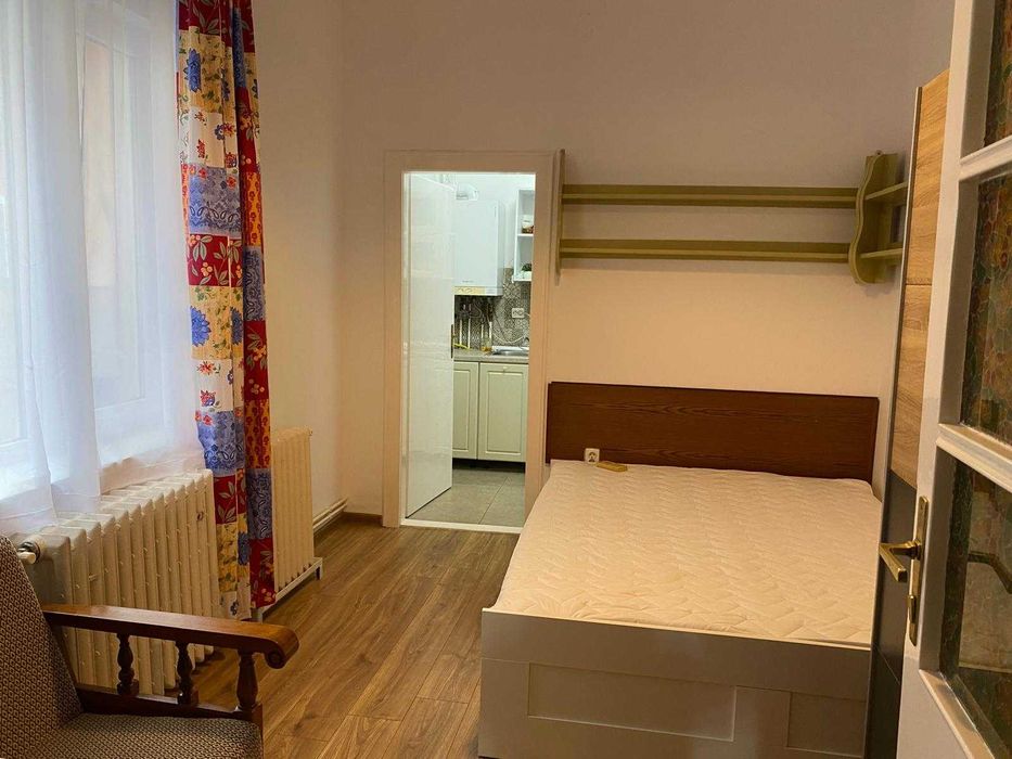 Inchiriez casa central mobilat si cu toate dotarile
