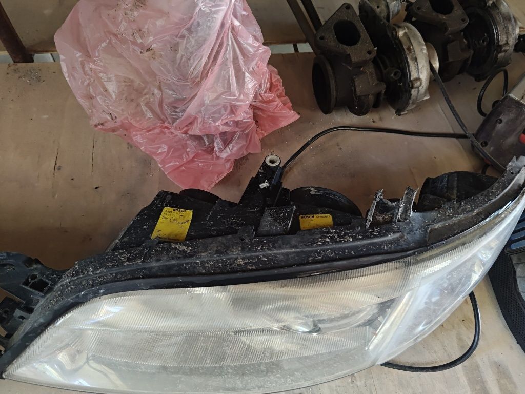 Opel vevtra b xenon фарове 2 бр оборудвани