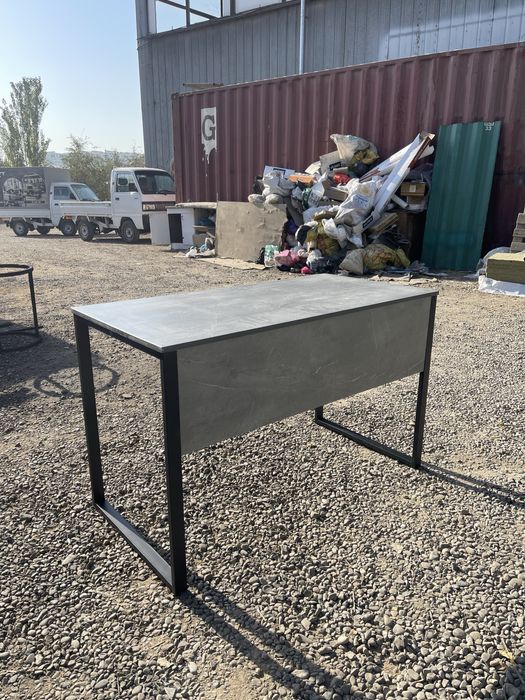 Loft stol  oq, seriy, yogʻoch ranglarda bor sotuvda