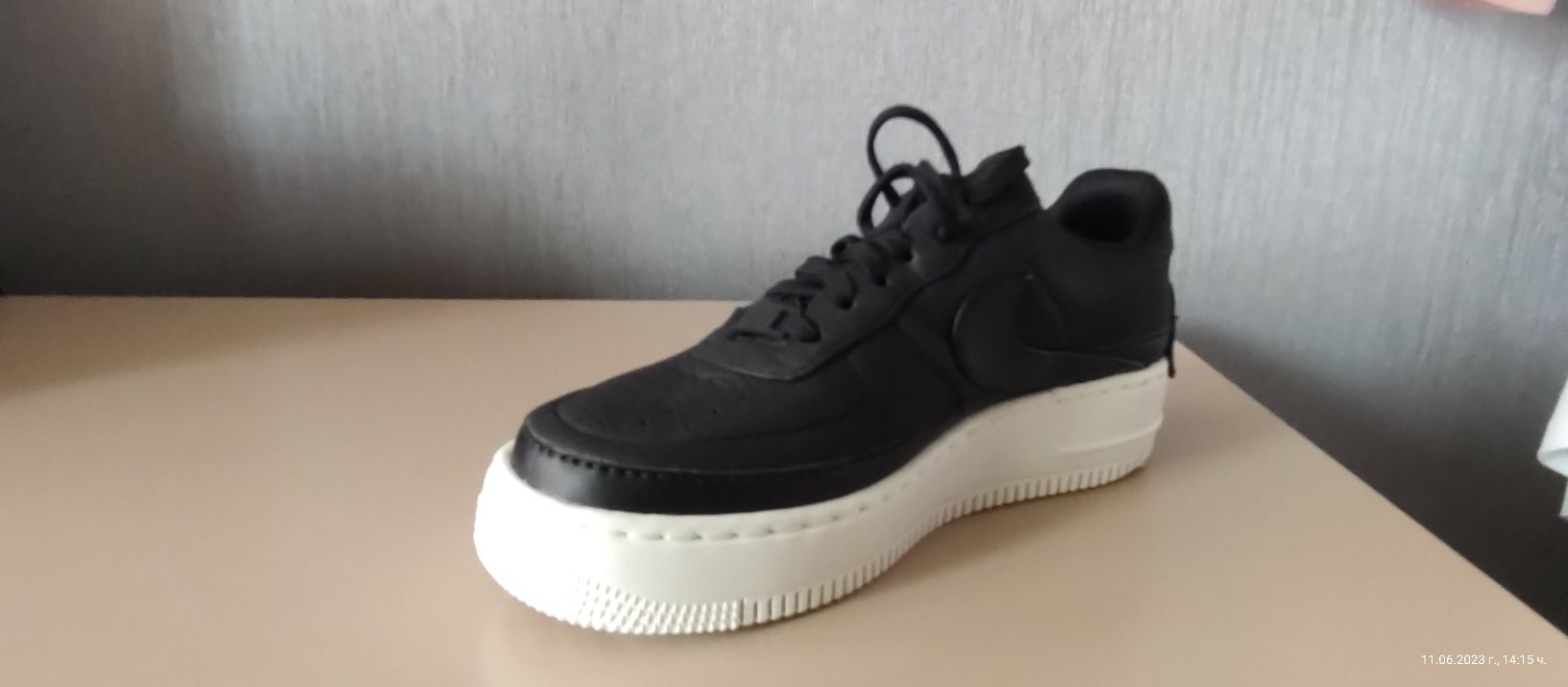 Дамски маратонки Nike AIR FORCE 1 .номер 38.5