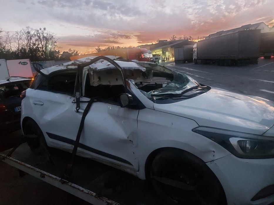 Хюндай и 20 2018г 1.2 клима на части