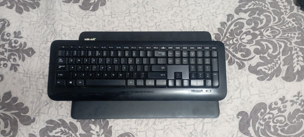 Sistem gaming complet -Laptop-Volan-Accesorii.