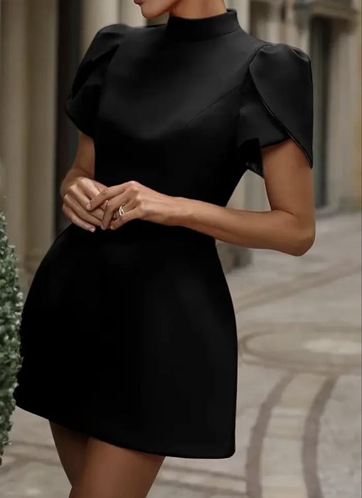 Платье 3000 тг 46 разм