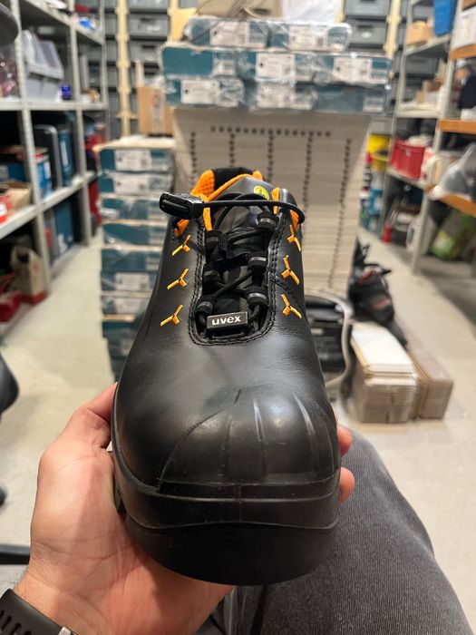 Vând Pantofi de protecție, 42, uvex VIBRAM S3 HI SRC 65222