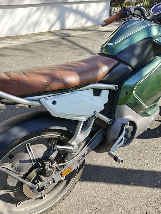 Cafe Racer Super Soco TC Electric Categoria B / AUTONOMIE 80KM