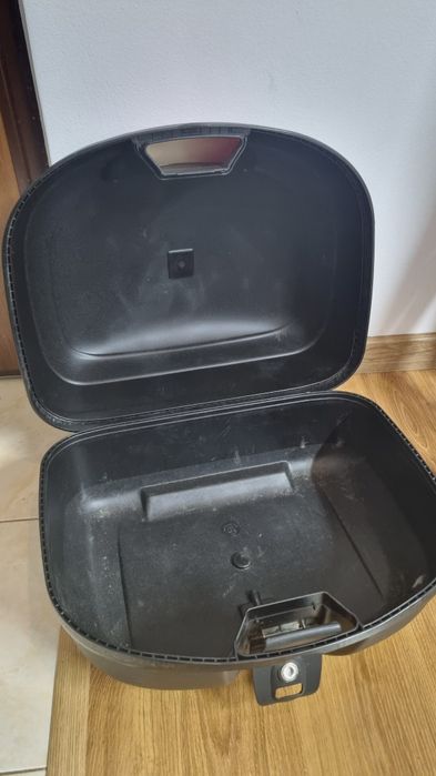 Top Case / Portbagaj moto Givi 42 Litri