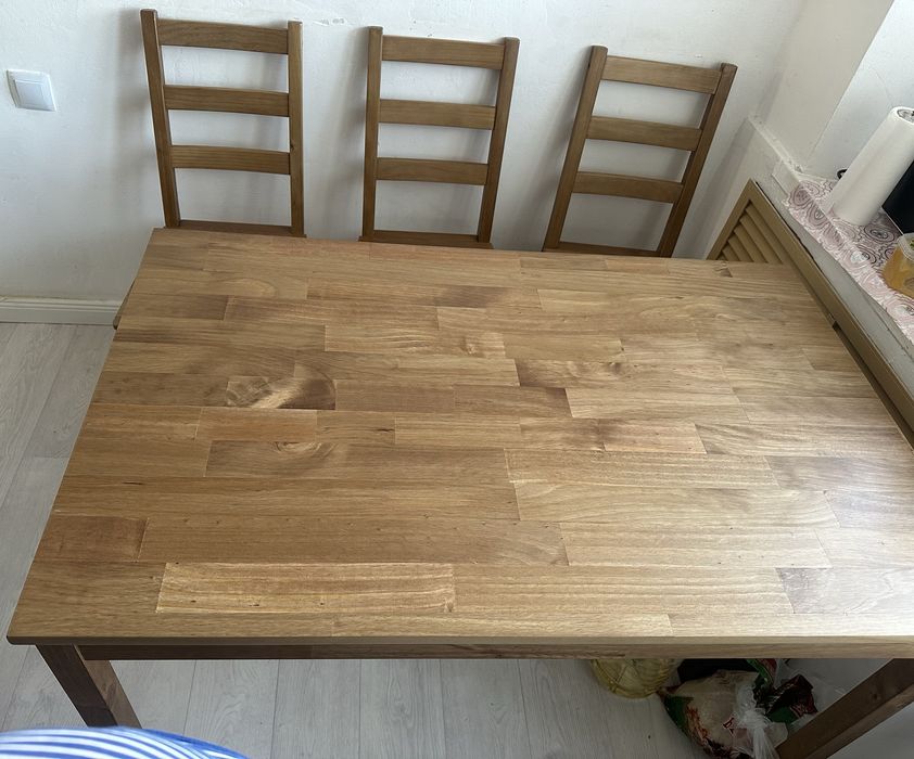 Стол+стулья 4 шт почти новый 120 000 тг