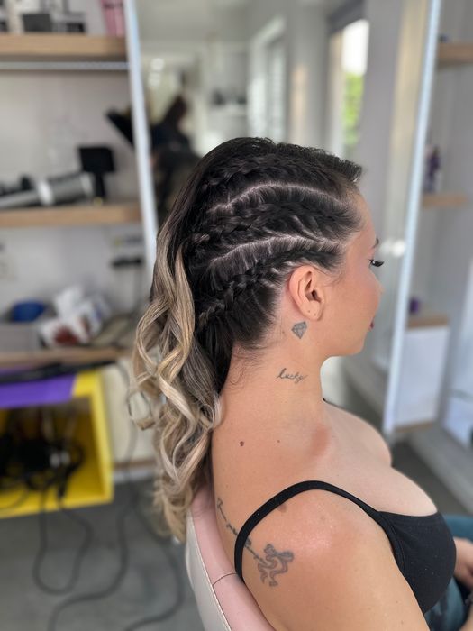 Coafura eveniment , tuns , vopsit