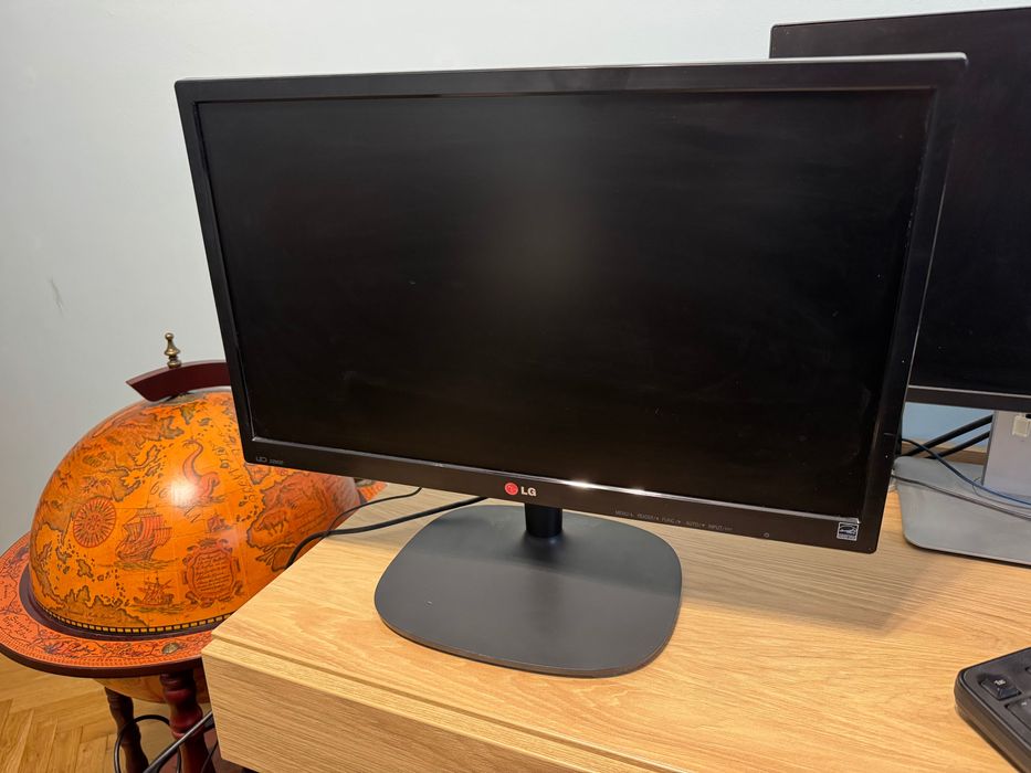 Монитор 21 инча LG 22M35A-B