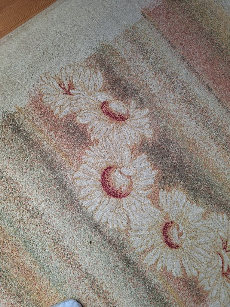 Продавам килим-тип персийски